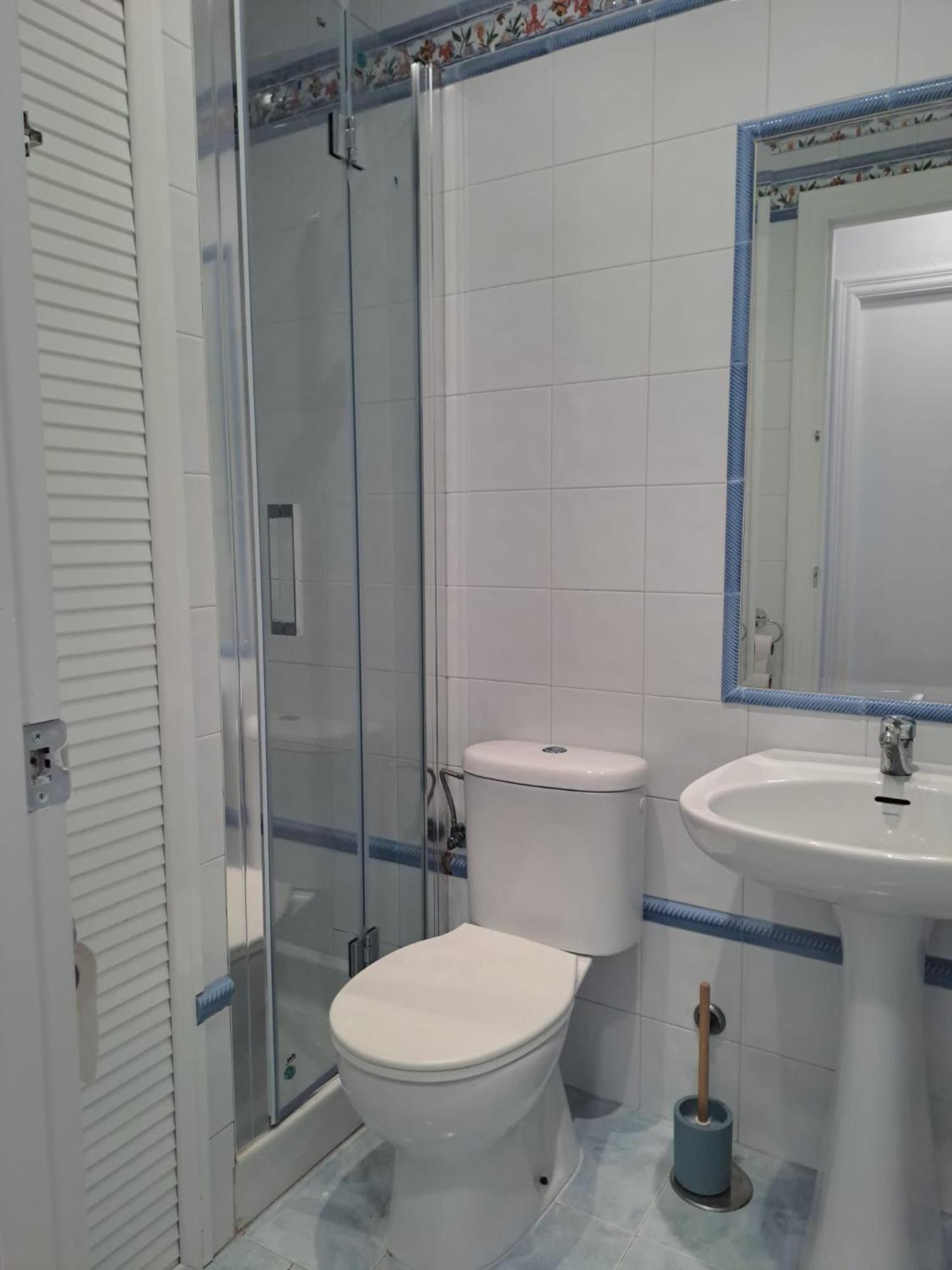Apartamento Compartido Hab Privadas Playa De La Caleta Cádiz Exteriör bild